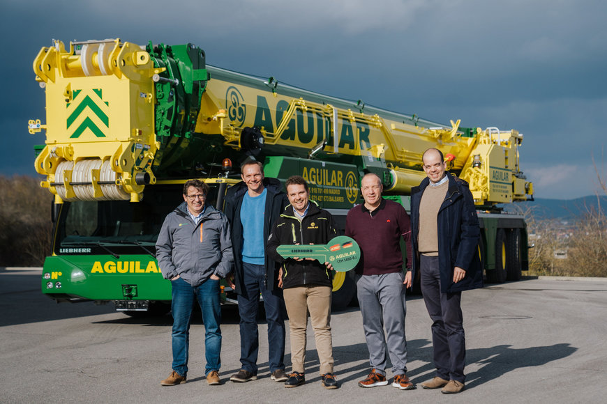 Modernisation with innovative technology: Grúas Aguilar procures eleven new Liebherr mobile cranes